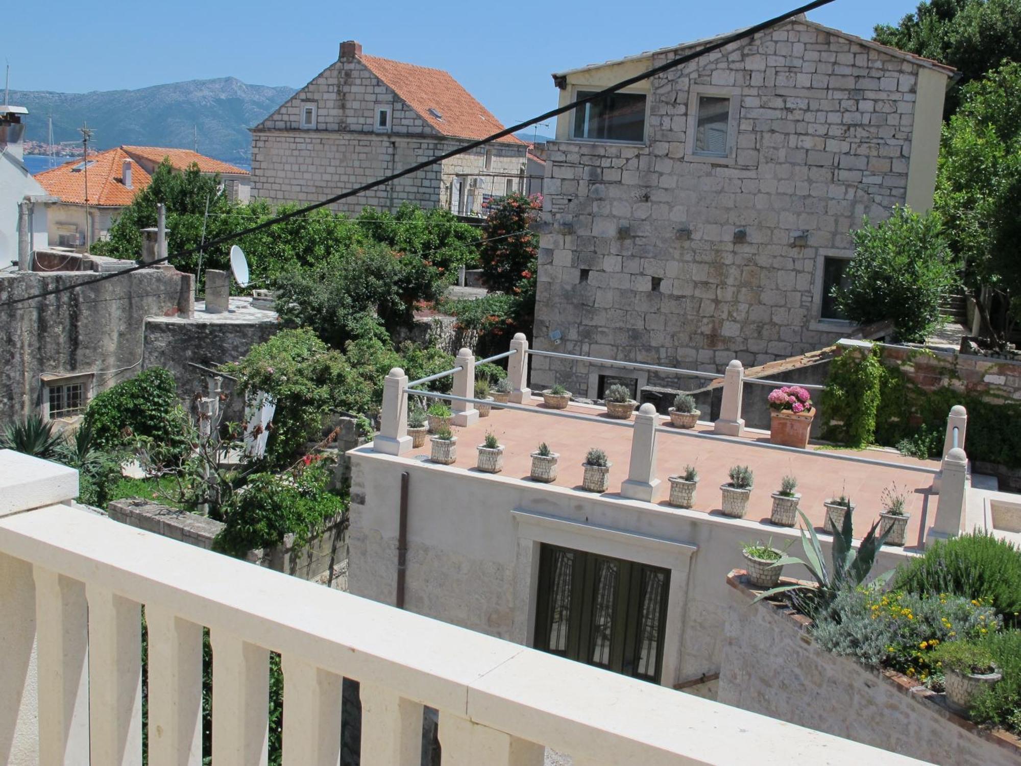 Viva Korcula Town